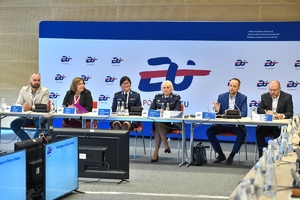 Uczestnicy debaty.